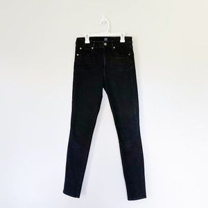 Gap Women's High-Rise True Skinny Jean - Size 4